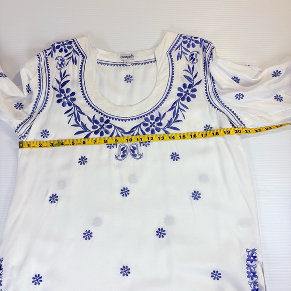 Escapada Ivory Boho Blouse with Blue Embroidery Side Slits Wide Bell Sleeve SzL - Picture 10 of 12